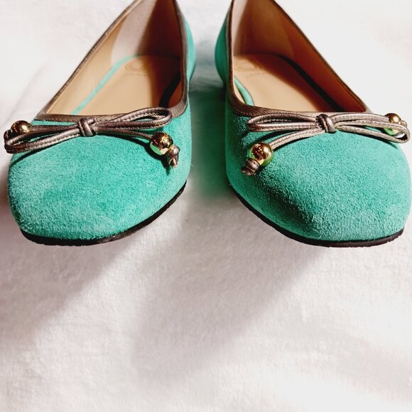 Lilly Pulitzer, Jewel Green Suede Flat Shoes, Size 7M, Gold Trim, Bow, Squared - Picture 8 of 16